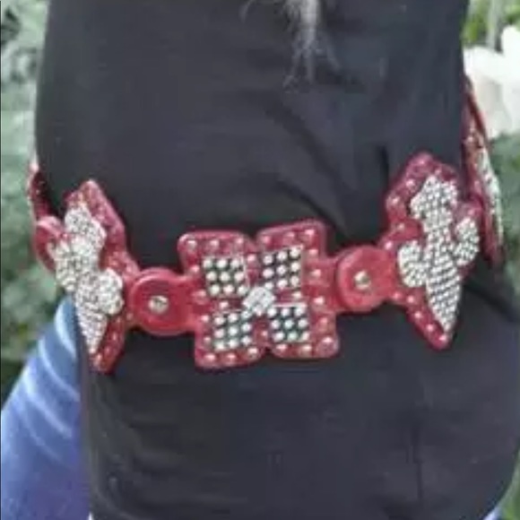 New with tag charm and luck genuine leather embellished belt size M - Picture 5 of 6